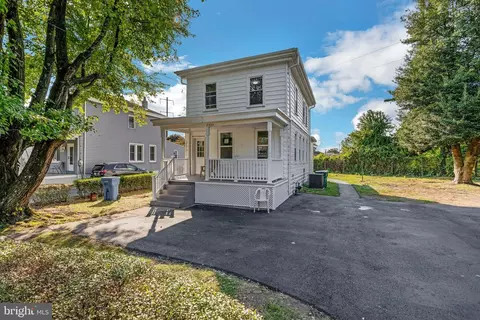 7325 N Radcliffe St, Bristol, PA 19007