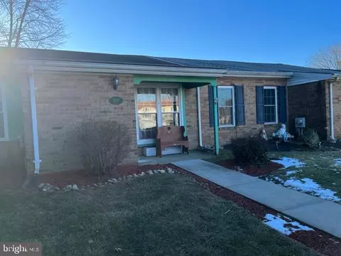 5767 Corsair Ct, Bensalem, PA 19020