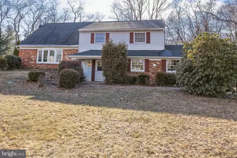 1633 S Crescent Blvd, Yardley, PA 19067