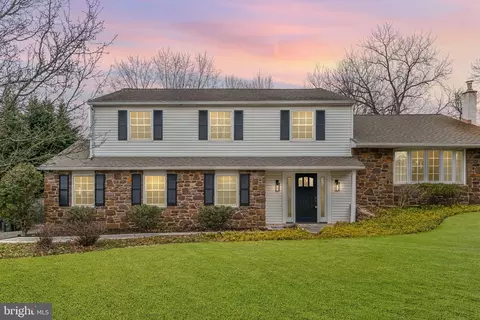 220 N Elm Ave, Newtown, PA 18940