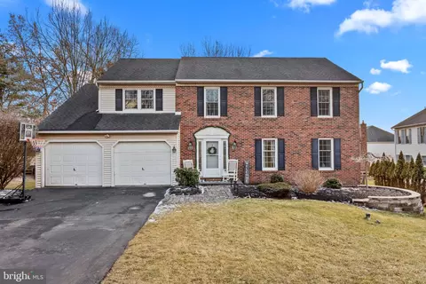 17 Concord Way, Newtown, PA 18940
