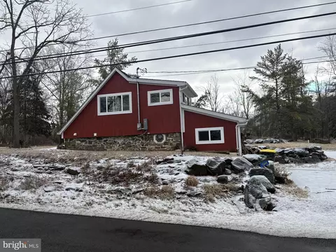 3342 Bursonville Rd, Riegelsville, PA 18077