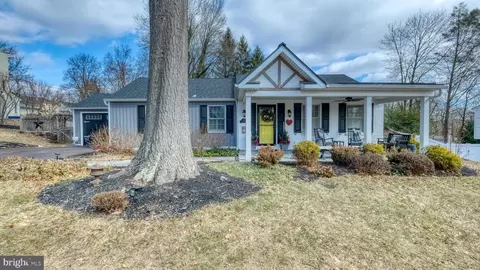 57 East St, Doylestown, PA 18901