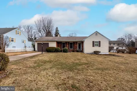 73 Lillian St, Feasterville Trevose, PA 19053