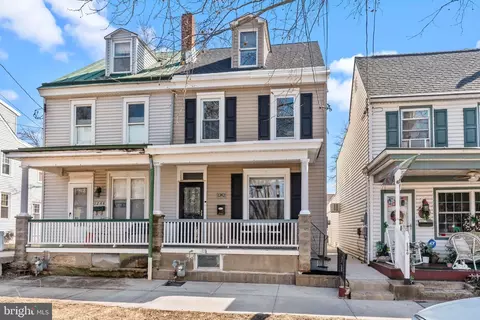 1242 Radcliffe St, Bristol, PA 19007