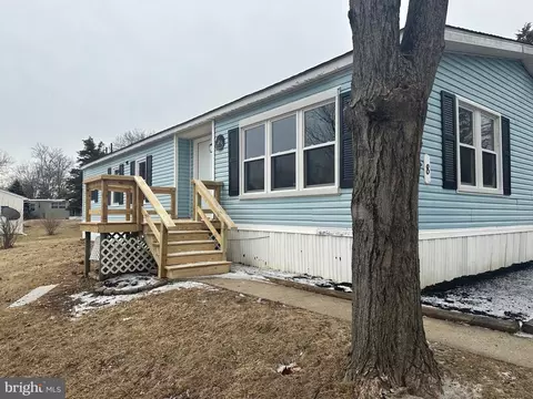 8 Hickory #DRIVE, Quakertown, PA 18951