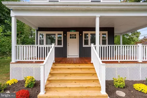 648 State Rd, Bensalem, PA 19020