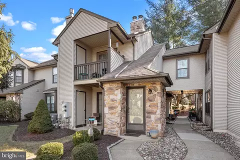 334 Hackberry Ct, Warrington, PA 18976