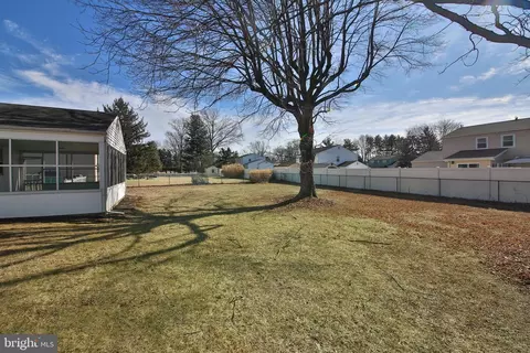 748 Dick Ave, Warminster, PA 18974 photo 5