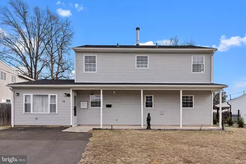 16 Nettletree Ln, Levittown, PA 19054