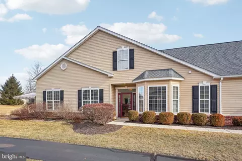 111 Devonshire Way, Sellersville, PA 18960