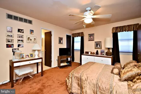 912 Clover Pl, Warminster, PA 18974 photo 21