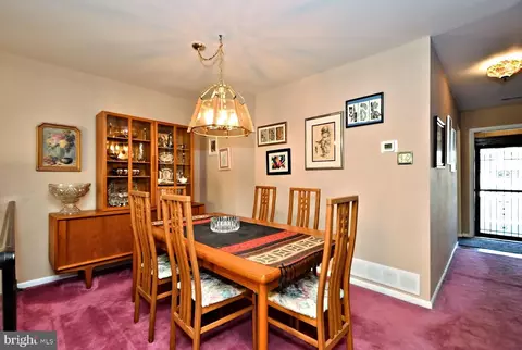 912 Clover Pl, Warminster, PA 18974 photo 10