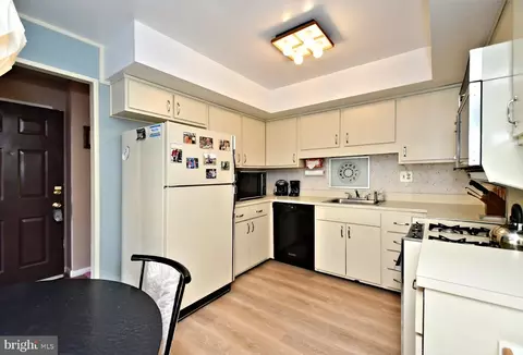 912 Clover Pl, Warminster, PA 18974 photo 4