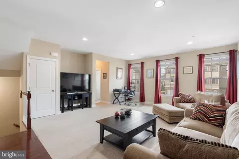 204 Saddlebrook Dr, Bensalem, PA 19020 photo 20