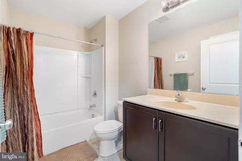 204 Saddlebrook Dr, Bensalem, PA 19020 photo 13
