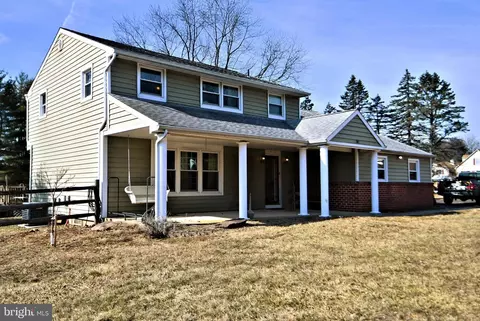 32 Walnut Dr, Richboro, PA 18954