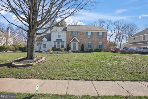 876 Henry Dr, Yardley, PA 19067
