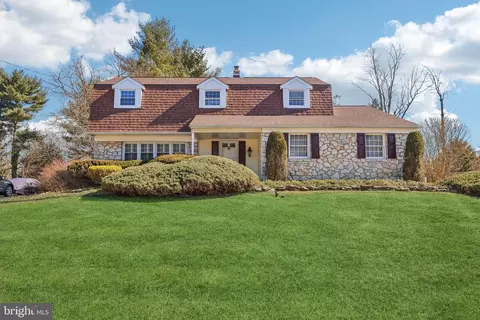 716 Oxford Valley Rd, Yardley, PA 19067