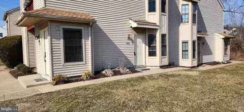 2006 Clark Ct, Southampton, PA 18966