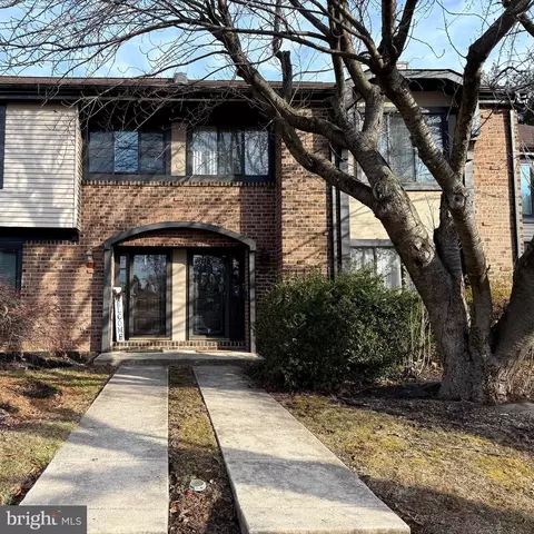14 Garrison Pl, Newtown, PA 18940