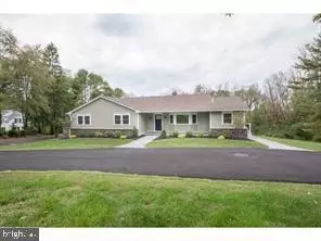 122 Beaumont Dr, Newtown, PA 18940
