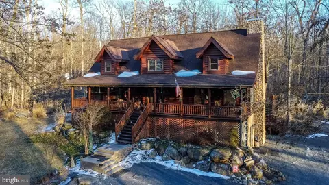 1756 Stony Garden Rd, Quakertown, PA 18951