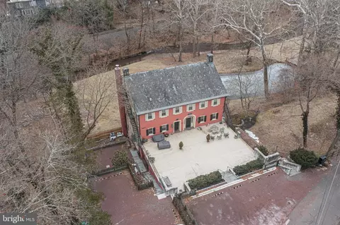 1 Old Mill Rd #7, New Hope, PA 18938
