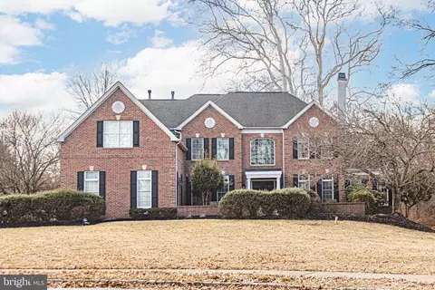 2 Woodside Ln, New Hope, PA 18938
