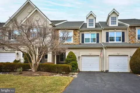 303 Julian Dr E #E, Warwick, PA 18974