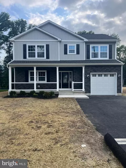 1551 Mile St, Bristol, PA 19007
