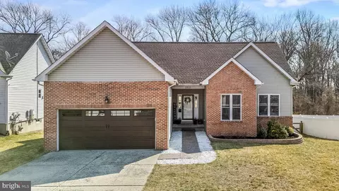 2912 Dixon Ave, Bristol, PA 19007