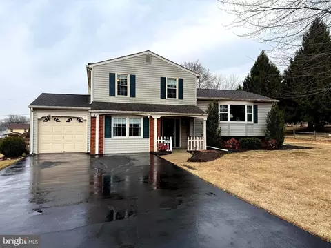 693 Holland Rd, Southampton, PA 18966