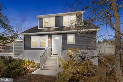 2000 Bath Rd, Bristol, PA 19007