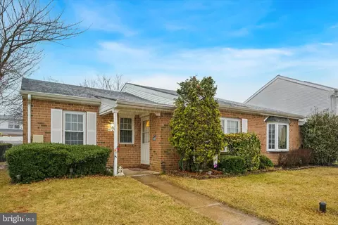 5721 Cavalier Ct #W, Bensalem, PA 19020