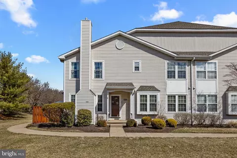 6003 Spruce Mill Dr, Yardley, PA 19067