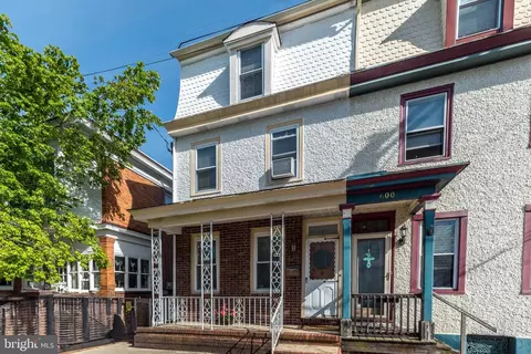 602 Wood St, Bristol, PA 19007