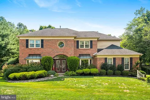 2057 Country Club Dr, Doylestown, PA 18901