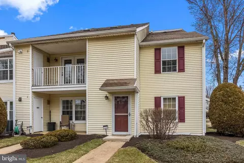 1008 Steamboat Sta, Southampton, PA 18966