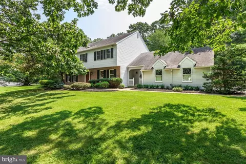 4887 Danielle Dr, Doylestown, PA 18902