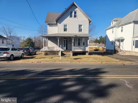 676 Knowles Ave, Southampton, PA 18966