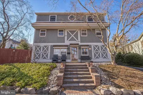 175 W Oakland Ave, Doylestown, PA 18901