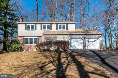 3419 Fieldstone Dr, Doylestown, PA 18902
