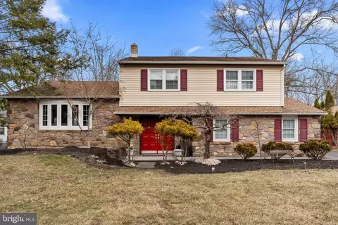 1221 Melody Ln, Southampton, PA 18966