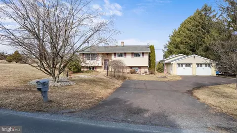 2455 Township Rd, Quakertown, PA 18951