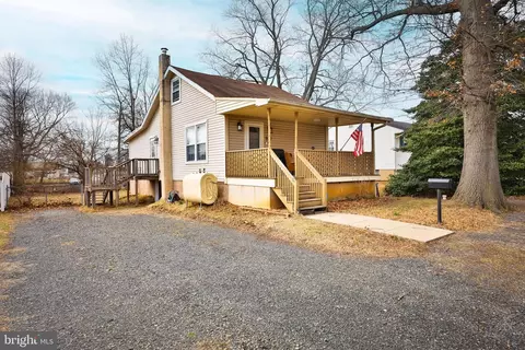930 Excelsior Ave, Croydon, PA 19021