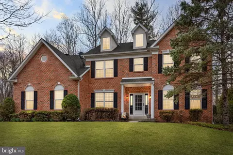 4040 Charter Club Dr, Doylestown, PA 18902