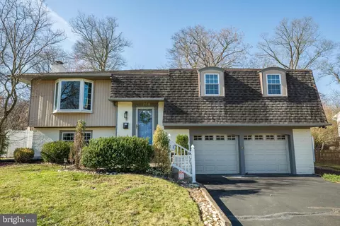 1708 Larue Ln, Warrington, PA 18976