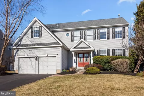 156 Cliveden Dr, Newtown, PA 18940