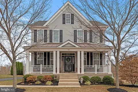 186 Pennland Farm Dr, Perkasie, PA 18944